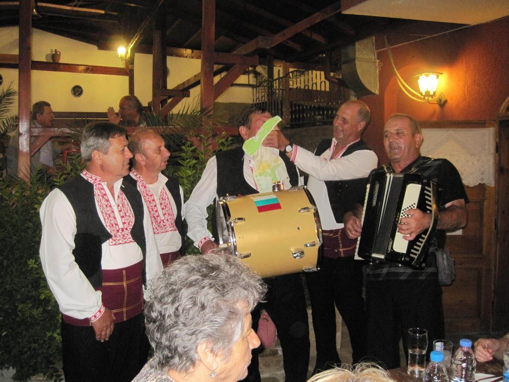 Armira Family Hotel Ivajlovgrad Esterno foto
