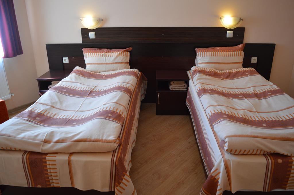 Armira Family Hotel Ivajlovgrad Esterno foto