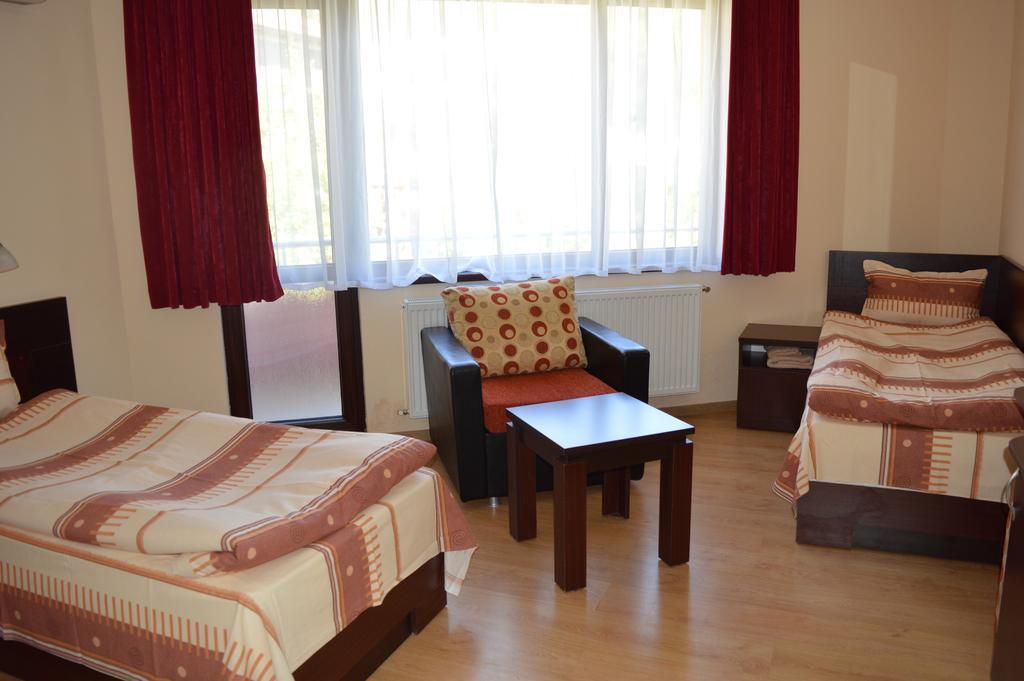 Armira Family Hotel Ivajlovgrad Esterno foto